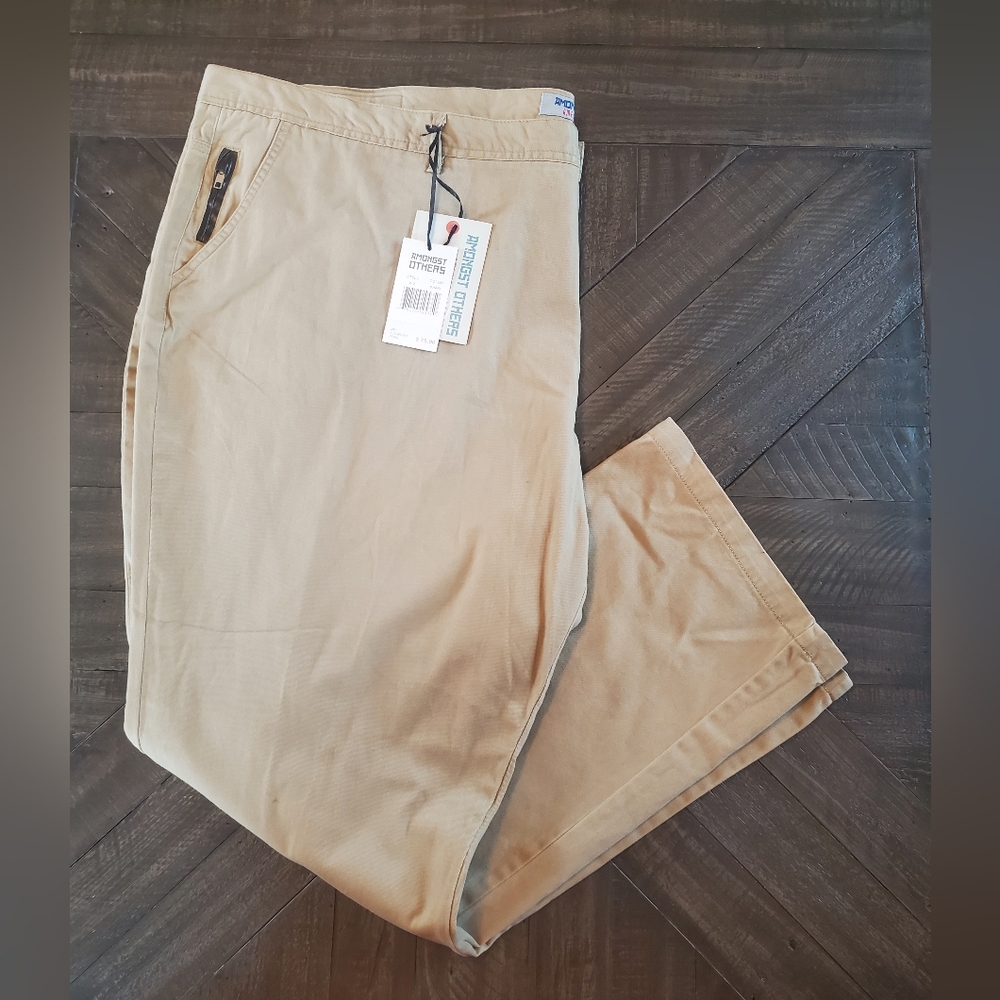 Amongst Others Khakis Mens 60x32 American Legacy Zipper Coin Pocket MSRP $75